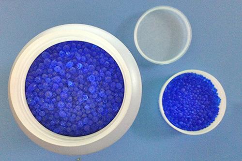 蓝色瓶装变色干燥剂生产 产品描述:东莞市雅诗包装材料(干燥剂)厂专业